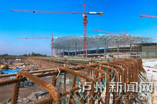 州云龍機(jī)場正全速推進(jìn)建設(shè)，確保7月1日前投入運(yùn)行。 瀘州日報(bào)記者 牟科 攝3